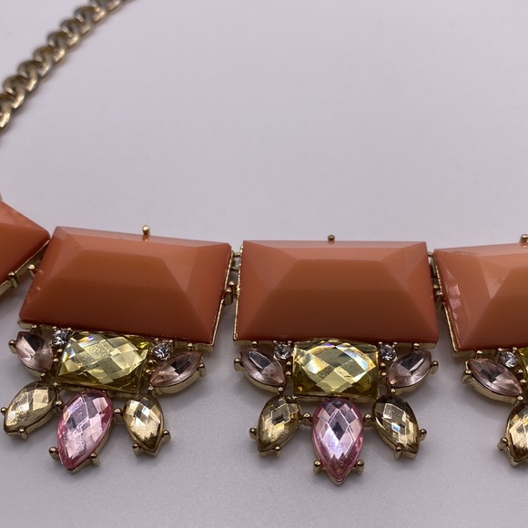 Chunky Trendy Statement Necklace  Goldtone & Tangerine - Picture 7 of 8